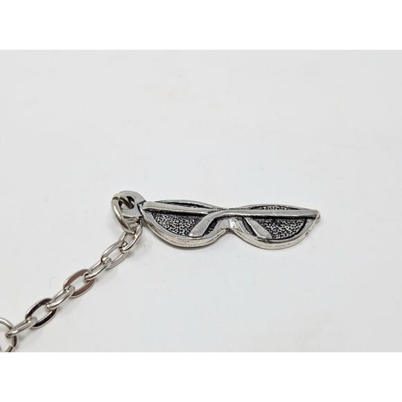 Silver Tone Cat Eye Sunglasses Key Chain Ring Charm - Picture 3 of 3